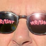 Mes irritants de l&rsquo;été : coiffeur, supermarché, restaurant, atelier automobile, hôtel et cinéma au programme.