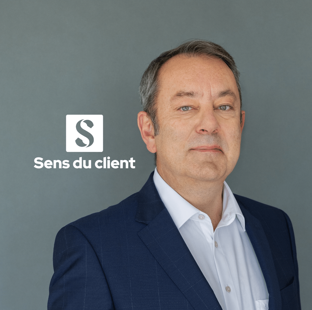carre avec logo